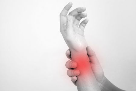 تعرف على أسباب التهاب المفاصل عند كبار السن arthritis