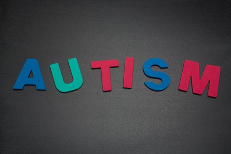 صورة , التوحد , Autism , علامات التوحد