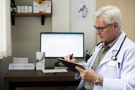 Doctor ، دكتور ، طيب ، مرض الصرع
