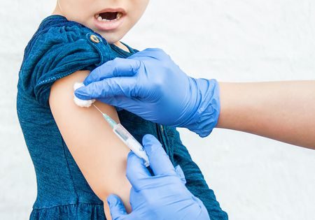 صورة , التطعيمات , طفلة , مرض الحصبة