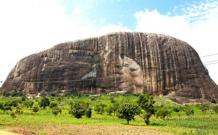 نيجيريا ، المعالم السياحية ، ولاية أوريجون ، يانكاري ، مركز ليكي للحفظ ، صخرة زوما ، اسو بارك