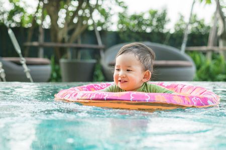 أمراض المسابح , swimming pool , الصيف ، صورة