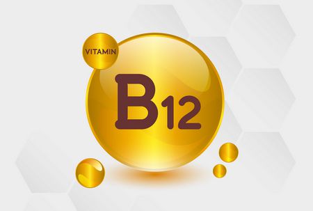 أسباب وأعراض نقص فيتامين B12