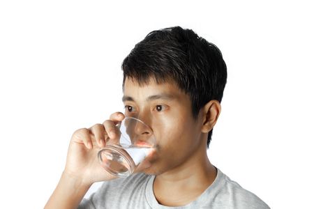أهمية وفوائد شرب الماء